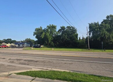 9999 Cooley Lake Rd, West Bloomfield Township, MI 48324 - photo 5