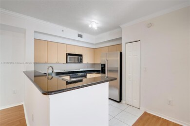 6851 SW 44th St unit 208, Miami, FL 33155 - photo 4