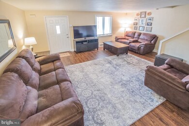 607 Clymer Ln, Ridley Park, PA 19078 - photo 4