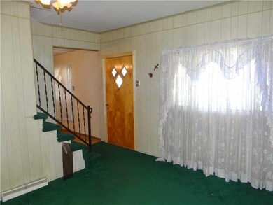 Entry/Foyer. Entry to both LR & DR