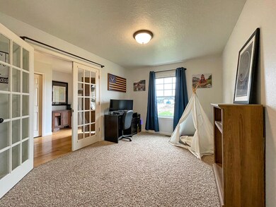 Office/bedroom