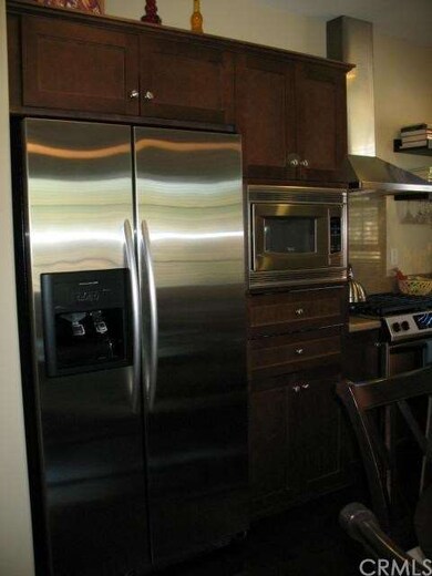 Beautifully upgraded kitchen cabinets provides ext
