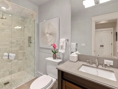 Element 52 C101-002-002-Bathroom-MLS_Siz