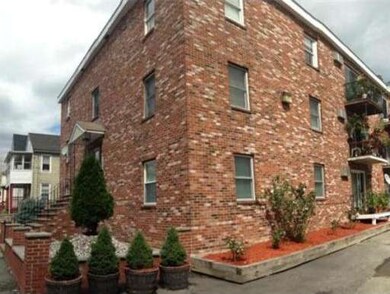 45 Cottage St unit 8, Lynn, MA 01905 - photo 4