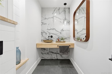 18 Timberpoint Rd, East Islip, NY 11730 - photo 7