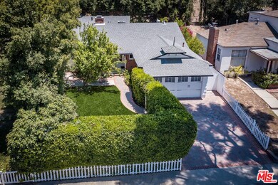 5046 Alhama Dr, Woodland Hills, CA 91364 - photo 2