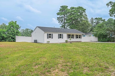 110 W Collings Dr, Williamstown, NJ 08094 - photo 3