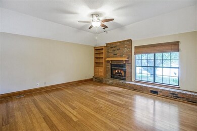 2632 Amber St, Moore, OK 73160 - photo 3