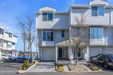 165 Riddle Ave., #8