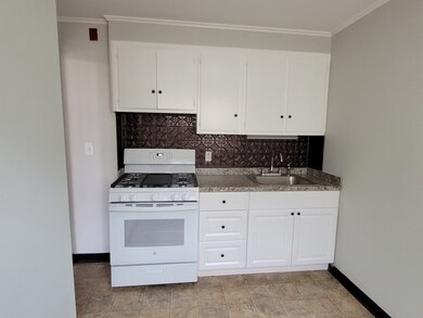 172 Nesmith St unit 1, Lowell, MA 01852 - photo 7