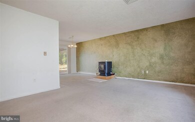 40 Delmont Ave, Harrisburg, PA 17111 - photo 5