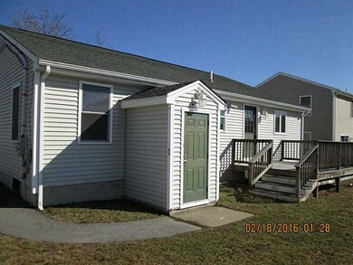 33 Buttonwood St, Bristol, RI 02809 - photo 2