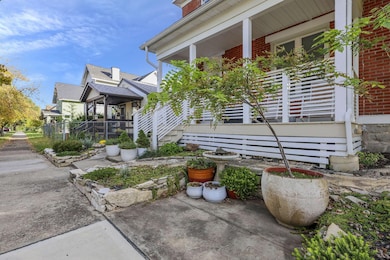 633 E Starr Ave, Columbus, OH 43201 - photo 5