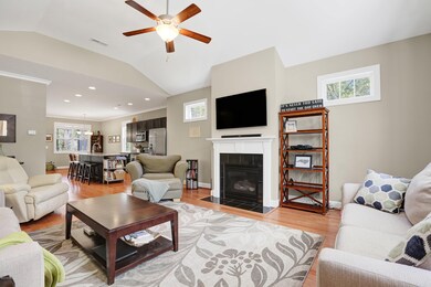 5704HighgrovePlace-4