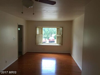 3005 Hickory Grove Ct, Fairfax, VA 22031 - photo 5