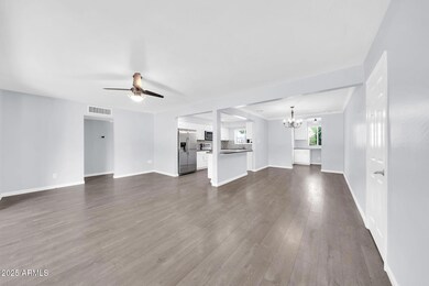 6808 N 11th St-9