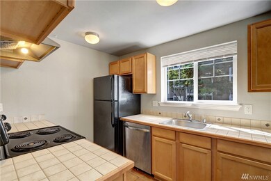 1144 N 198th St unit E204, Shoreline, WA 98133 - photo 3