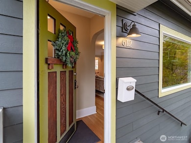 612 NW 84th St, Seattle, WA 98117 - photo 2