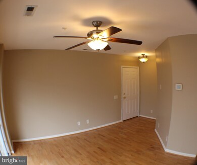 21860 Elkins Terrace unit 301, Sterling, VA 20166 - photo 3