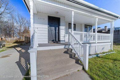 Home-Exposure-1110-W-Allegan-23