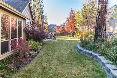 60804 Goldenwood Loop, Bend, OR 97702 - photo 2