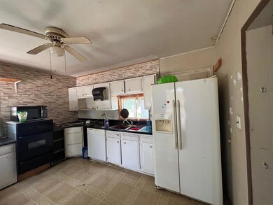 1139 E 2nd St, Cushing, OK 74023 - photo 5