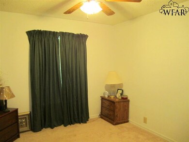 1219 Harvey Dr, Wichita Falls, TX 76302 - photo 6