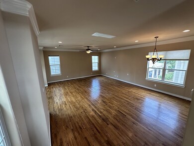 622 Rutland St unit B, Houston, TX 77007 - photo 2