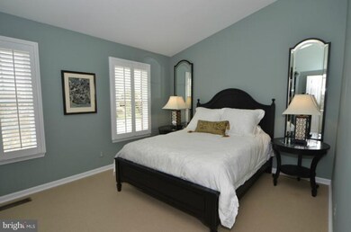 2249 Arden St, Dunn Loring, VA 22027 - photo 2