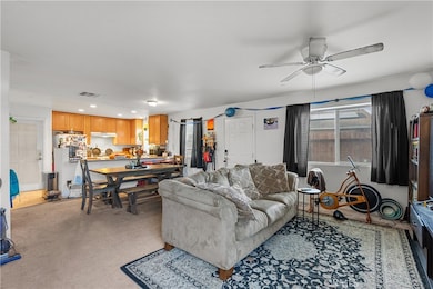 26142 Gravett Place, Santa Clarita, CA 91350 - photo 4