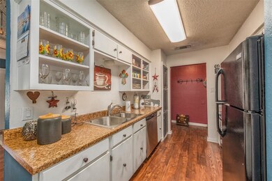 513 Palo Duro Dr, Joshua, TX 76058 - photo 6