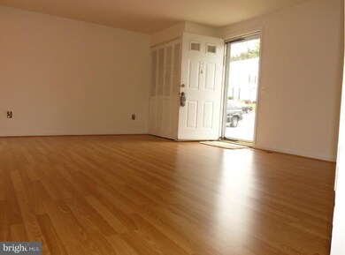 33 Fox Run Ct, Reisterstown, MD 21136 - photo 4