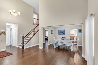 944 Cortney Dr, Carpentersville, IL 60110 - photo 3