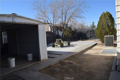 13984 Rodeo Dr, Victorville, CA 92395 - photo 7