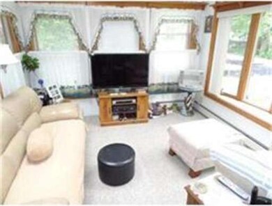 27 McDonald Rd, Wilmington, MA 01887 - photo 2