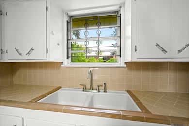 1310 Aster St, Baton Rouge, LA 70802 - photo 6