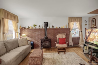 103 Wauwepex Trail, Ridge, NY 11961 - photo 7