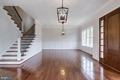 2054 Arch Dr, Falls Church, VA 22043 - photo 6