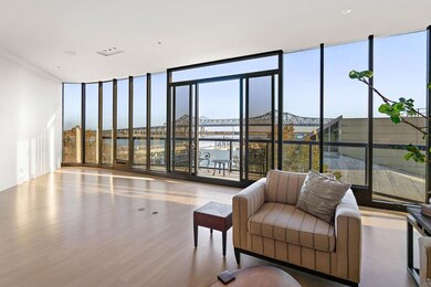 Ample living area perfect for entertaining with st