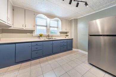 490 7th Ave unit 2, Troy, NY 12182 - photo 6