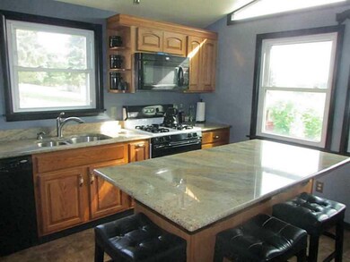 Kitchen. Updated Spacious Kitchen W/Granite!
