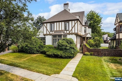 290 Clinton Place, Hackensack, NJ 07601 - photo 3