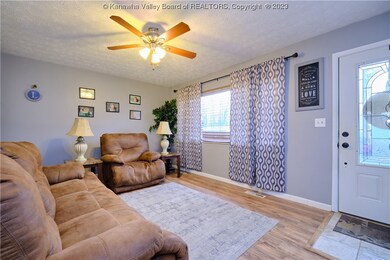 203 Holley Ct, Barboursville, WV 25504 - photo 5