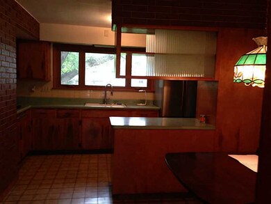 3007 Midland Dr, Erie, PA 16506 - photo 2