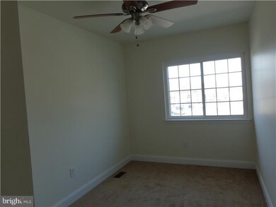 70 Birkshire Rd, New Castle, DE 19720 - photo 6