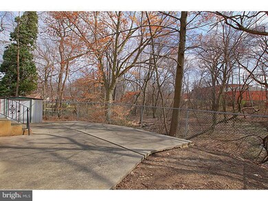504 Smith Ln, Runnemede, NJ 08078 - photo 3