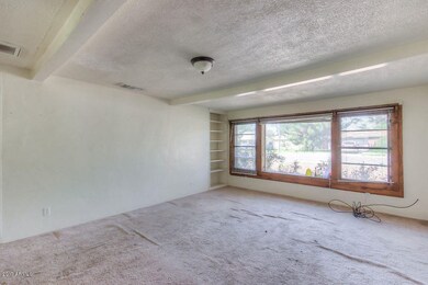 Living Room (1)-SMALL