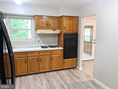 20 Hedgerow Dr, Morrisville, PA 19067 - photo 7