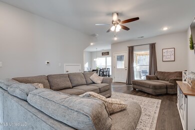 209 Clover Cove-6