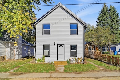 1213 W 4th St, Dixon, IL 61021 - photo 2